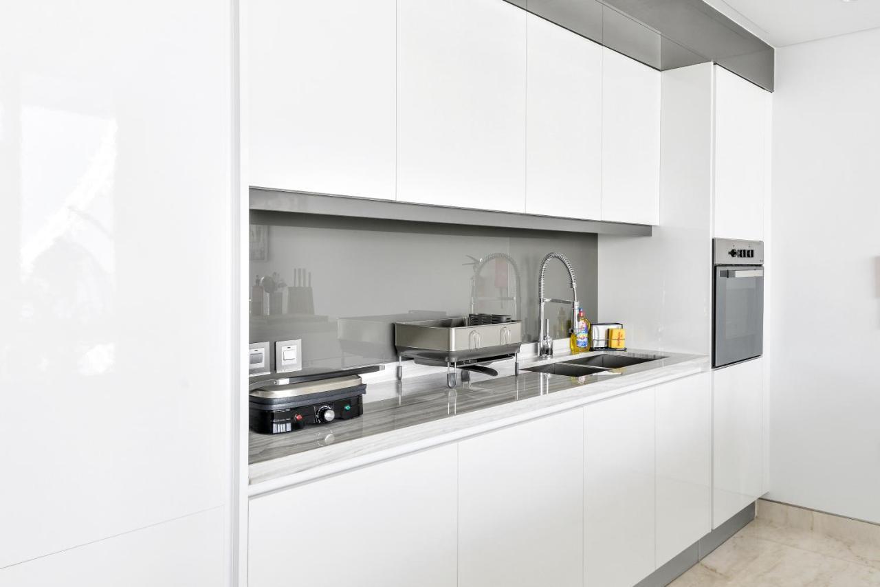 Contemporary And Spacious 2 Bedroom In Bluewaters Island Dubai Exteriör bild